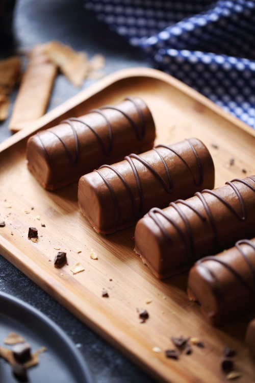 Mini-bûches chocolat-praliné rapide : découvrez les recettes de cuisine de  Femme Actuelle Le MAG